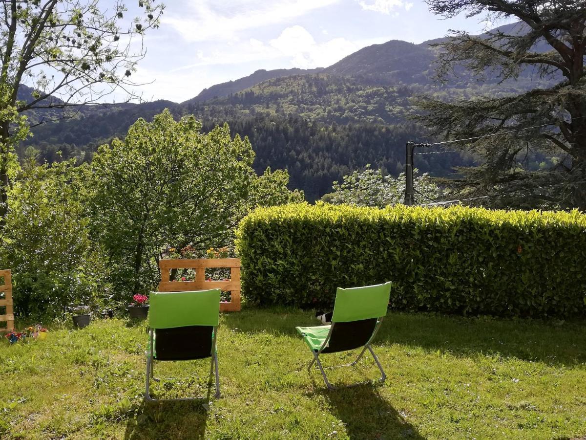 Gites En Cevennes "Chez Steloune" Genolhac 外观 照片
